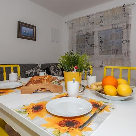 Apartment Dome Биоград на Мору Екстериор снимка