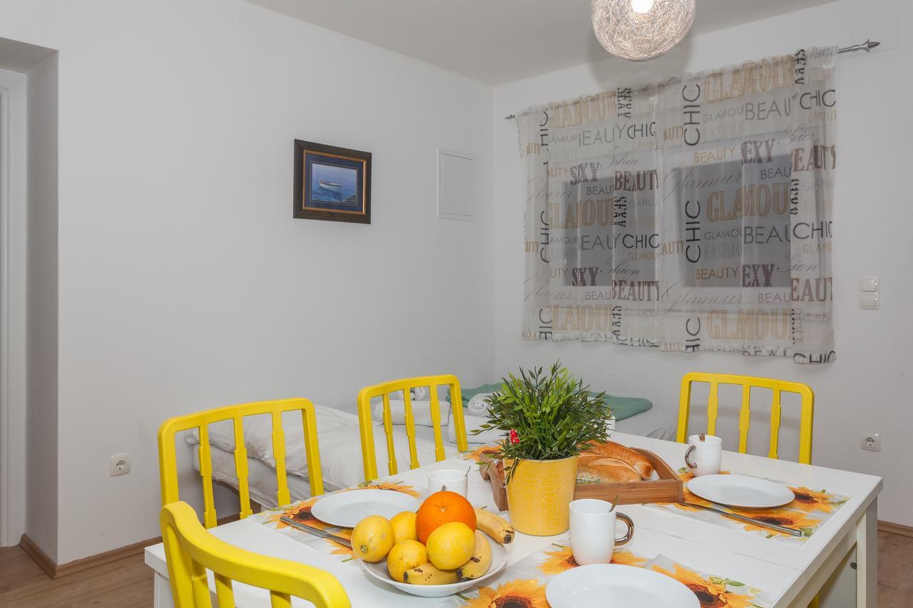 Apartment Dome Биоград на Мору Екстериор снимка
